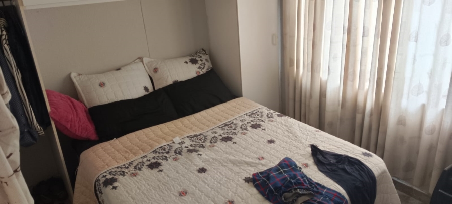 2 Bedroom Property for Sale in Glen Marais Gauteng