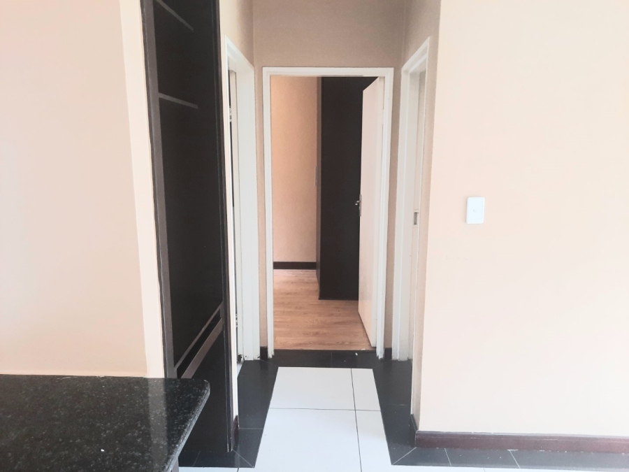 2 Bedroom Property for Sale in Noordwyk Gauteng