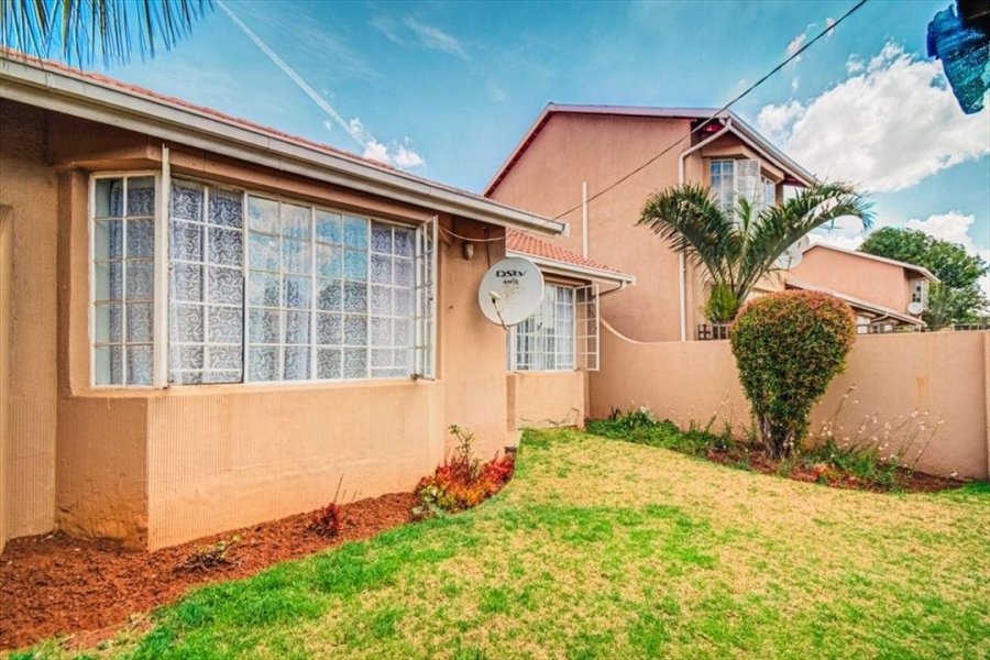 1 Bedroom Property for Sale in Norkem Park Gauteng