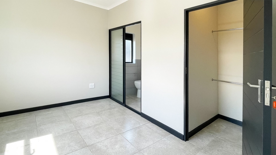 To Let 1 Bedroom Property for Rent in Fairland Gauteng