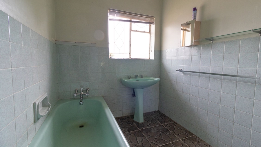 4 Bedroom Property for Sale in Meredale Gauteng