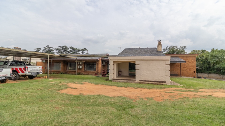 4 Bedroom Property for Sale in Meredale Gauteng