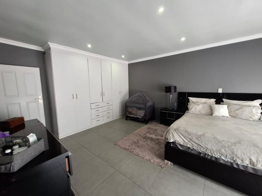 3 Bedroom Property for Sale in Suiderberg Gauteng