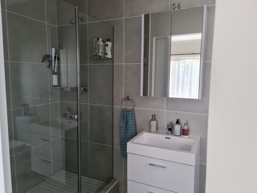 To Let 2 Bedroom Property for Rent in Lonehill Gauteng