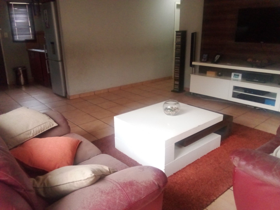 3 Bedroom Property for Sale in Alveda Gauteng