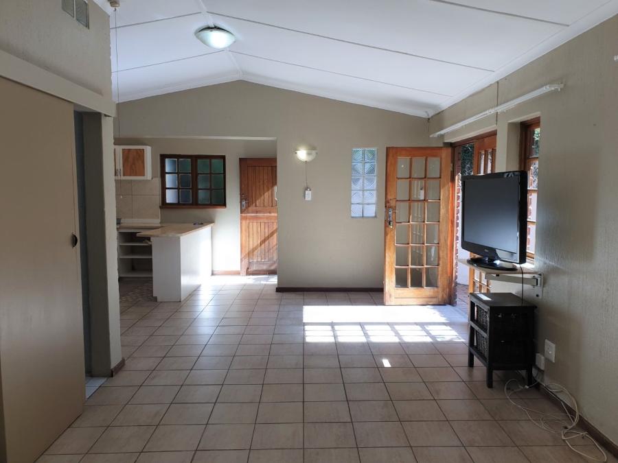 To Let 1 Bedroom Property for Rent in Melrose North Gauteng