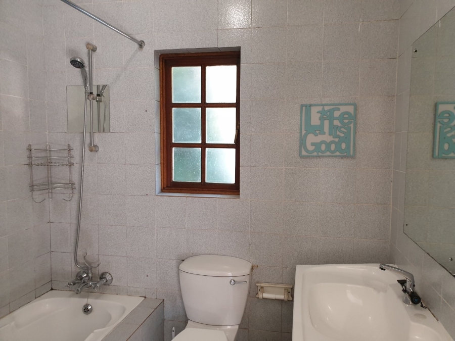 To Let 1 Bedroom Property for Rent in Melrose North Gauteng