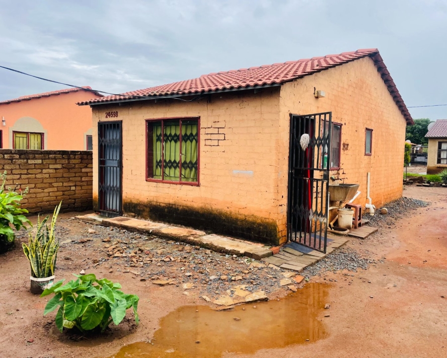 2 Bedroom Property for Sale in Soshanguve East Ext 6 Gauteng