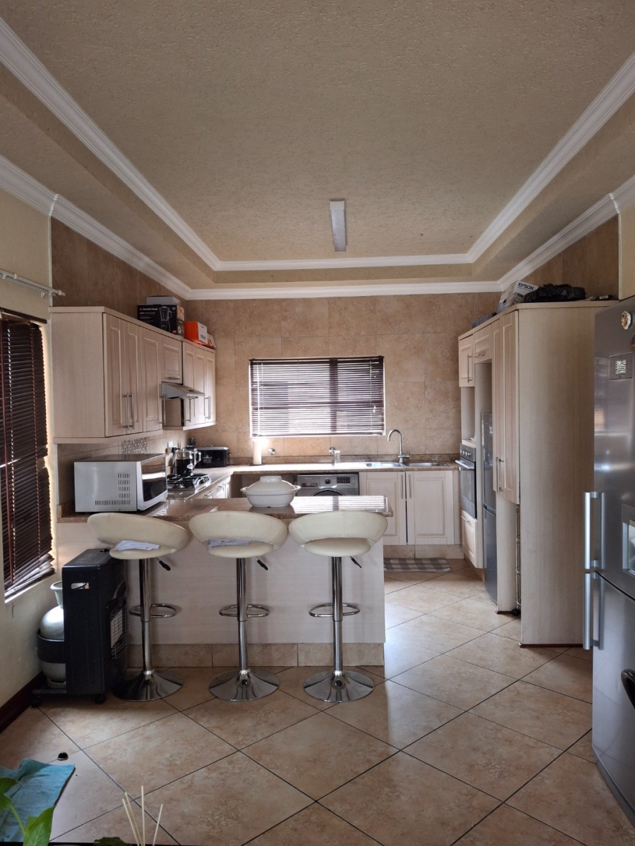 2 Bedroom Property for Sale in Ravenswood Gauteng