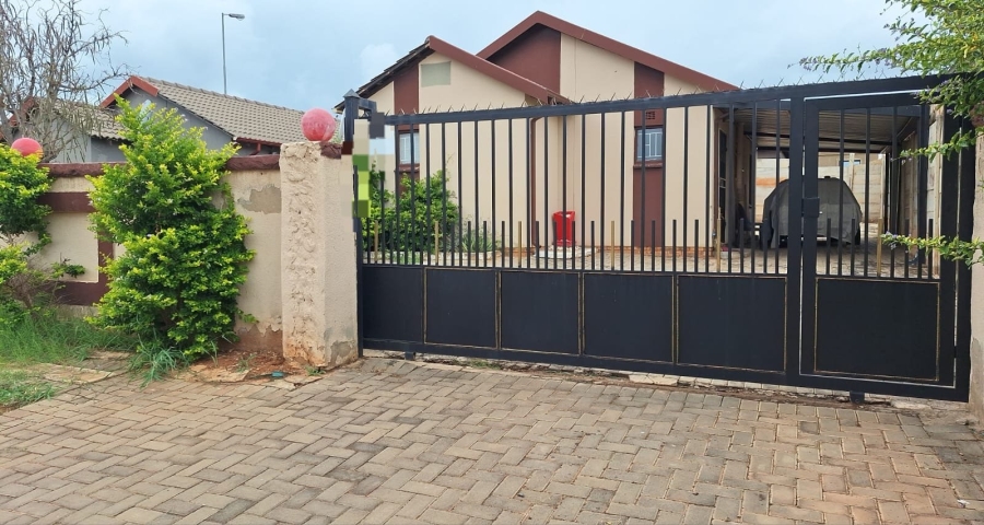 3 Bedroom Property for Sale in Mahube Valley Gauteng