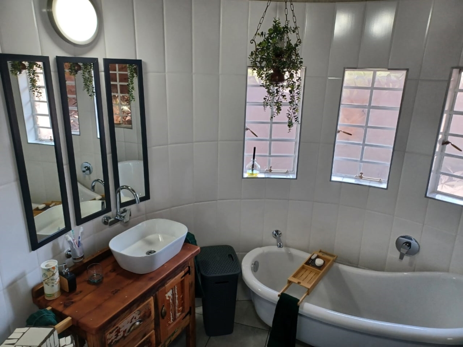 3 Bedroom Property for Sale in Vanderbijlpark SW 5 Gauteng