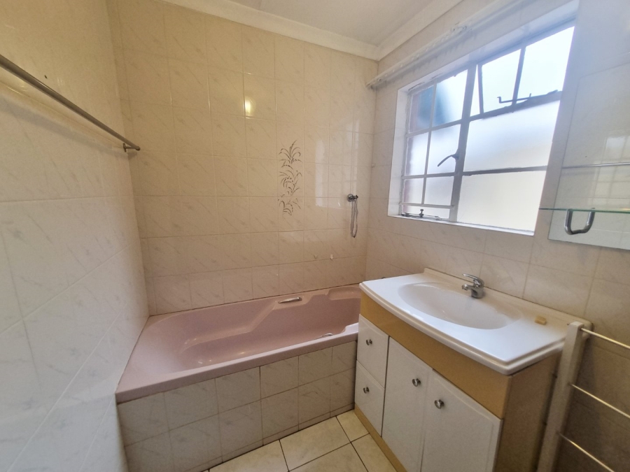 To Let 3 Bedroom Property for Rent in Primrose Gauteng