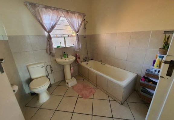 2 Bedroom Property for Sale in Brakpan Central Gauteng