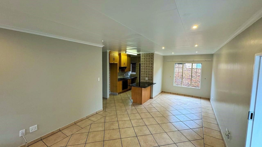 To Let 3 Bedroom Property for Rent in Amberfield Manor Gauteng