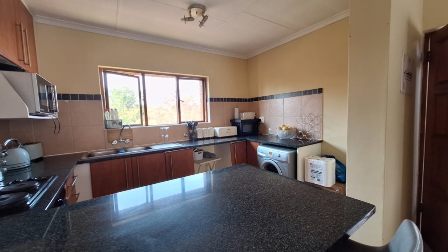 2 Bedroom Property for Sale in Monavoni Gauteng