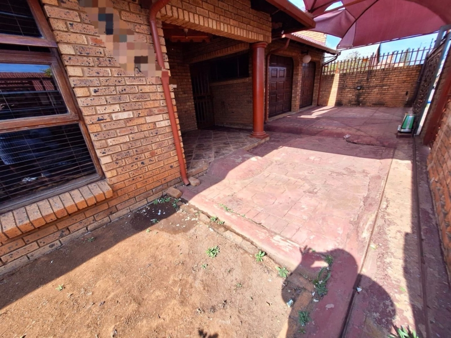 3 Bedroom Property for Sale in Mamelodi East Gauteng