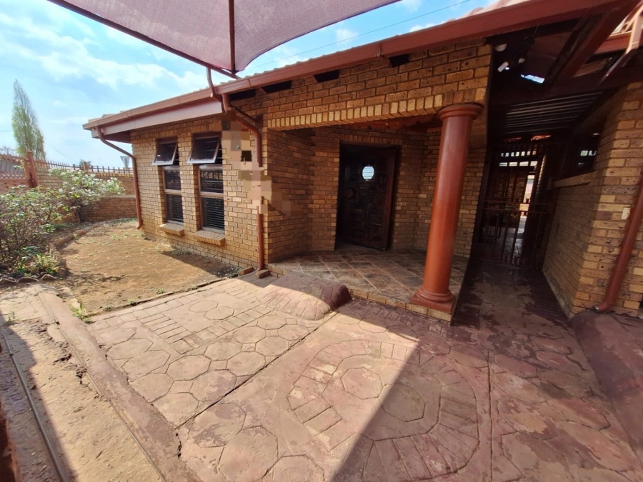 3 Bedroom Property for Sale in Mamelodi East Gauteng