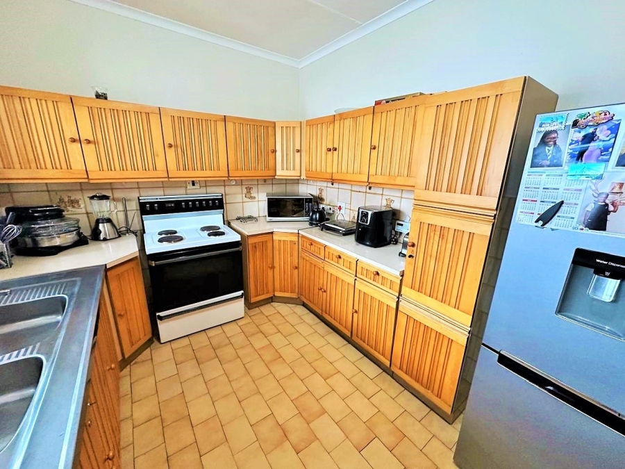 4 Bedroom Property for Sale in Wierda Park Gauteng