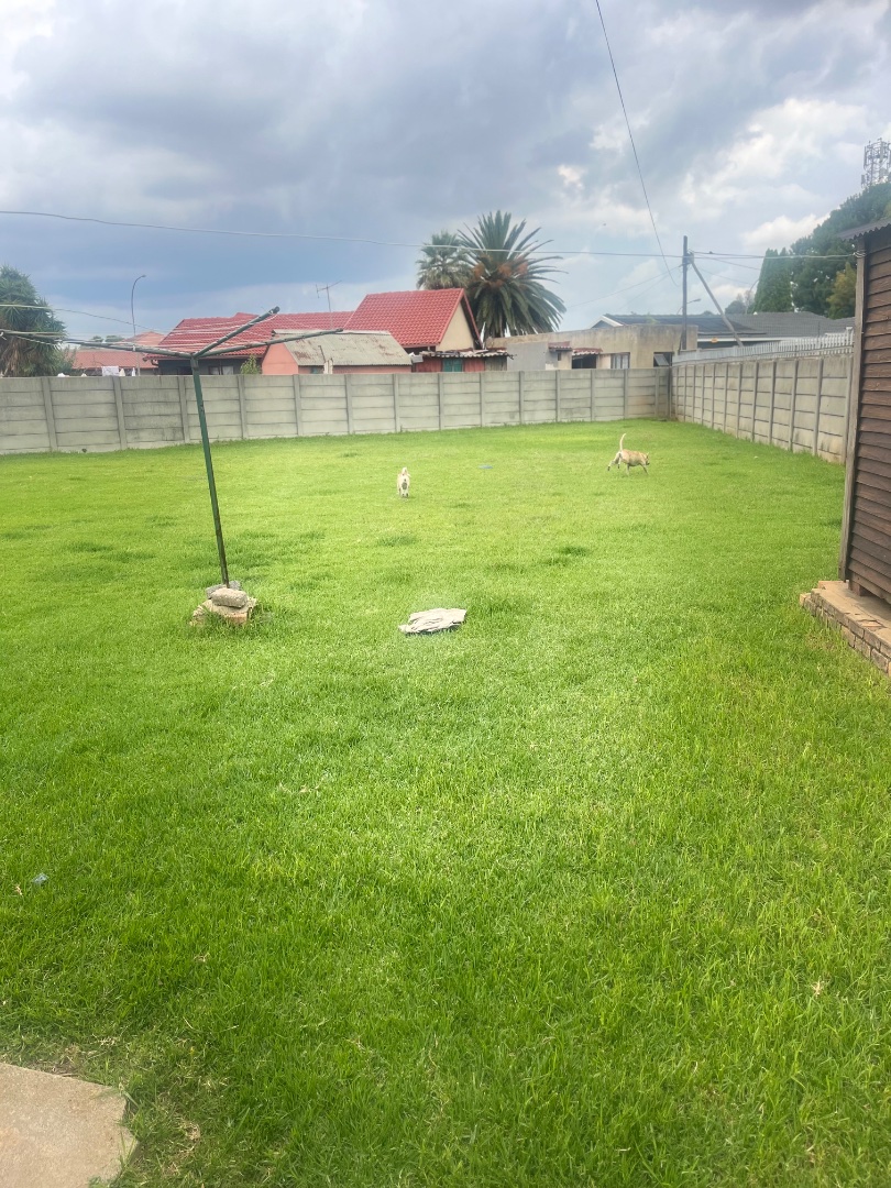 3 Bedroom Property for Sale in Crystal Park Gauteng