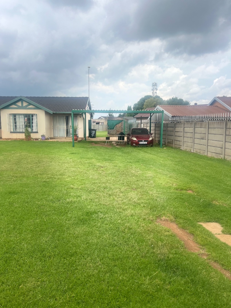 3 Bedroom Property for Sale in Crystal Park Gauteng