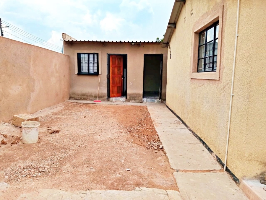 10 Bedroom Property for Sale in Soshanguve G Gauteng