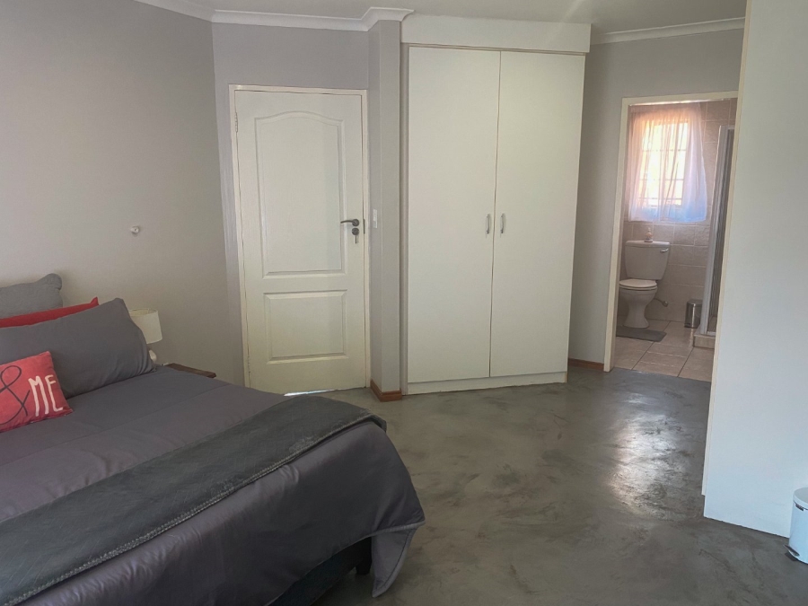 2 Bedroom Property for Sale in Montana Tuine Gauteng