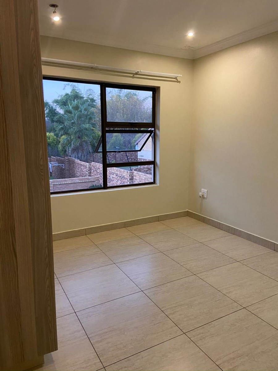  Bedroom Property for Sale in Equestria Gauteng