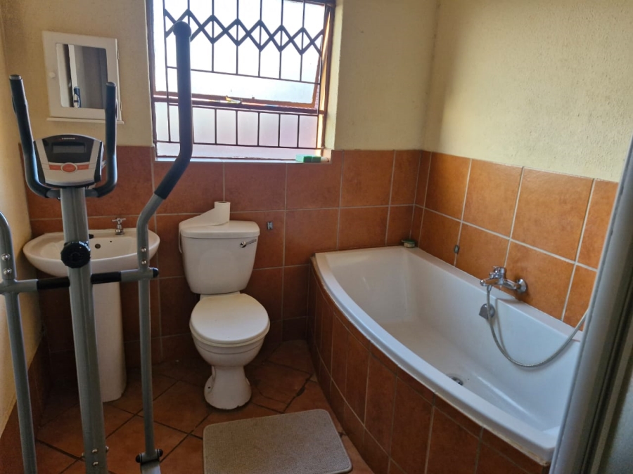 3 Bedroom Property for Sale in The Orchards Gauteng