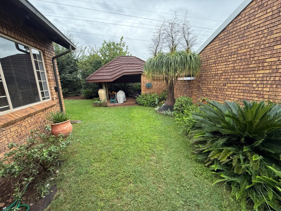 3 Bedroom Property for Sale in Highveld Gauteng