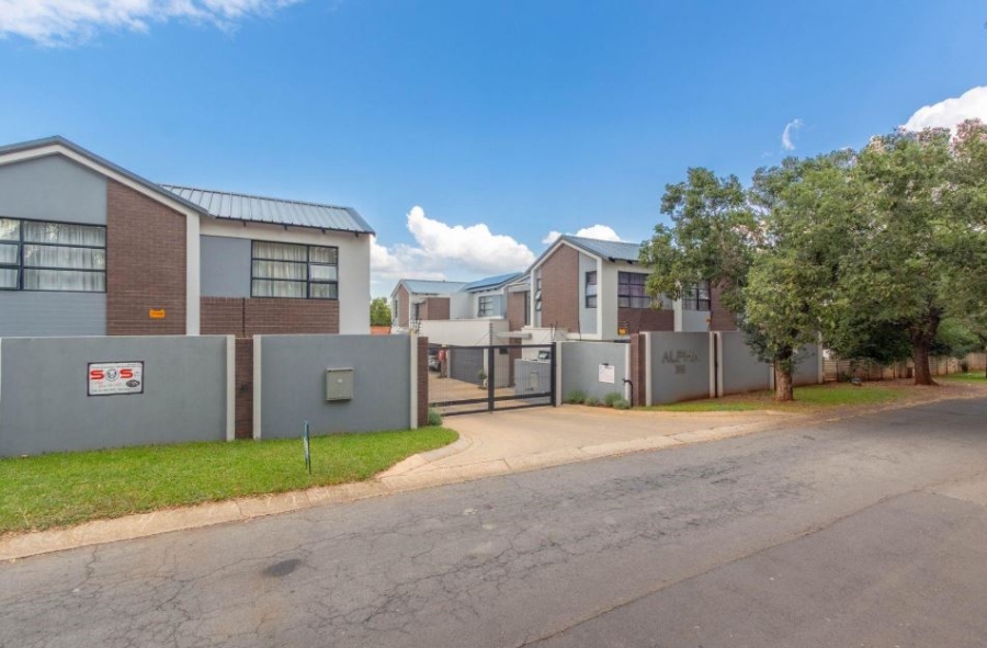 3 Bedroom Property for Sale in Edenvale Central Gauteng