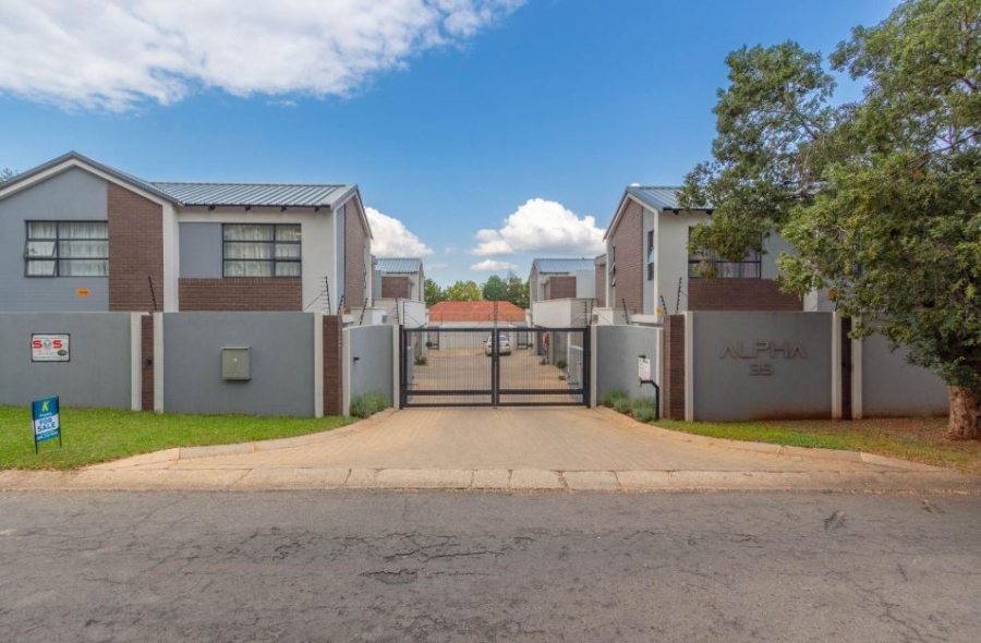 3 Bedroom Property for Sale in Edenvale Central Gauteng