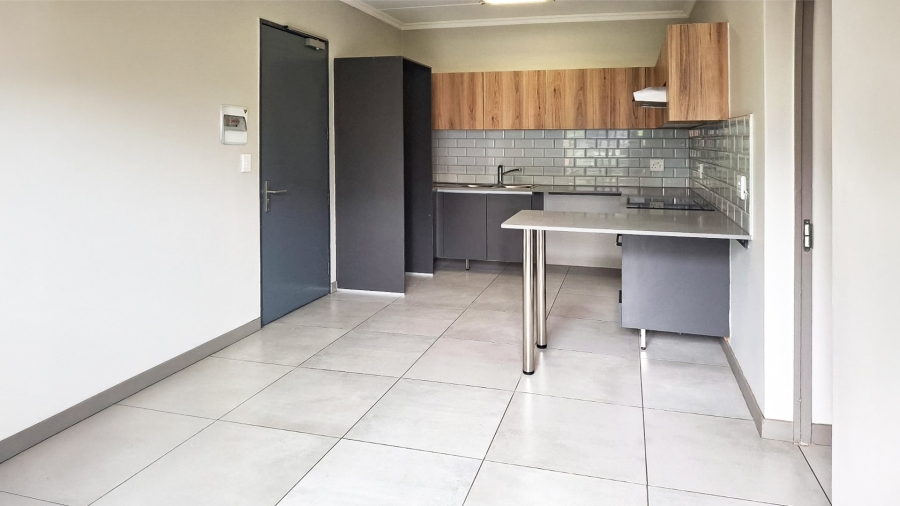 To Let 1 Bedroom Property for Rent in Waterfall Gauteng