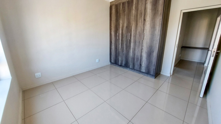 To Let 2 Bedroom Property for Rent in Crowthorne AH Gauteng