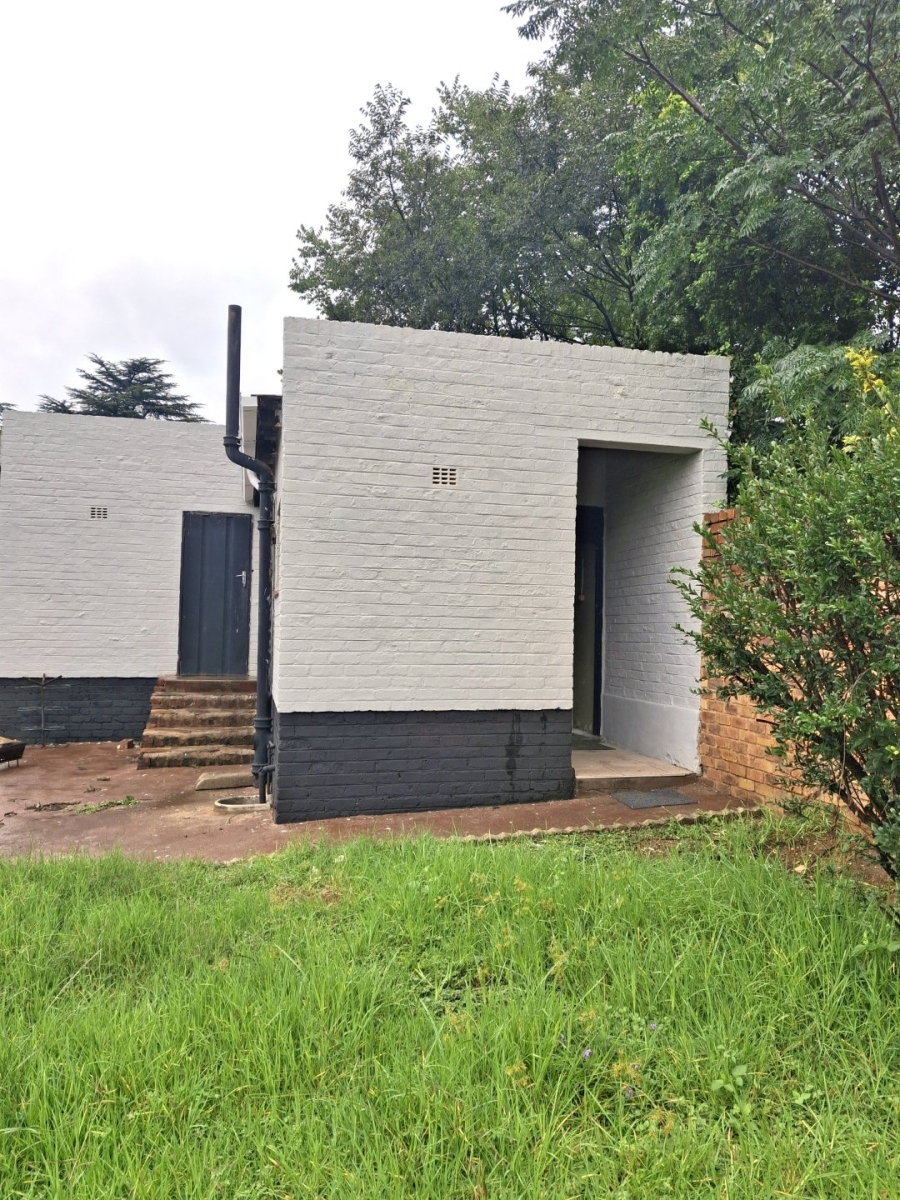 3 Bedroom Property for Sale in Lombardy East Gauteng