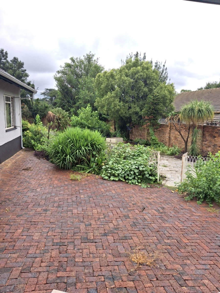 3 Bedroom Property for Sale in Lombardy East Gauteng