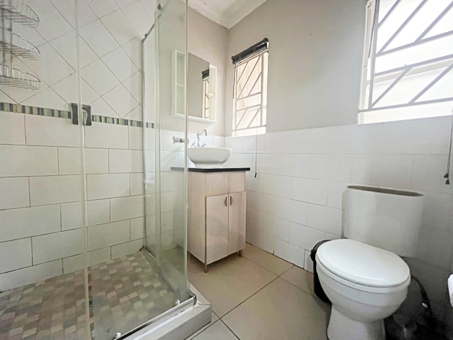 3 Bedroom Property for Sale in Die Hoewes Gauteng