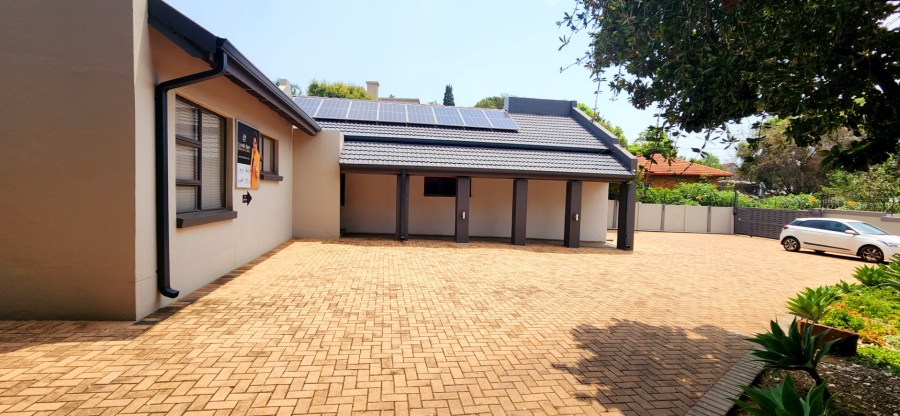  Bedroom Property for Sale in Moreleta Park Gauteng