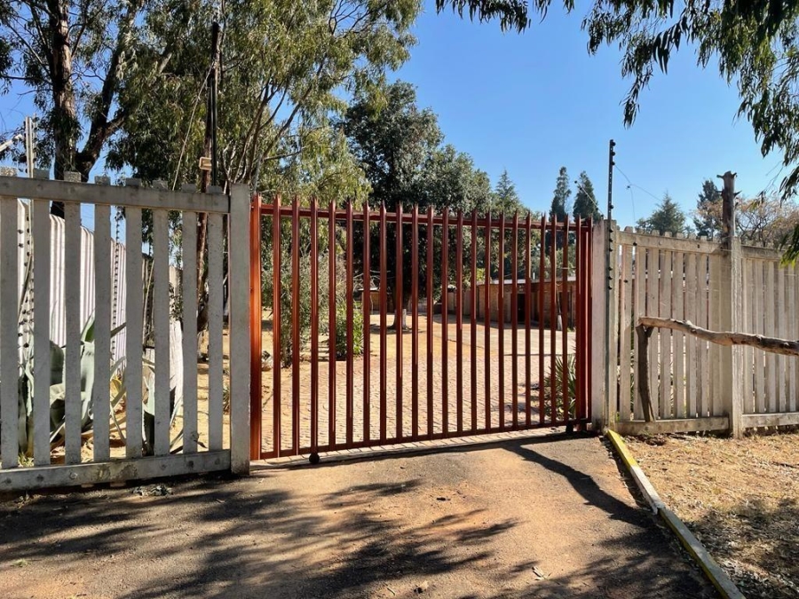 7 Bedroom Property for Sale in Elandsfontein Gauteng