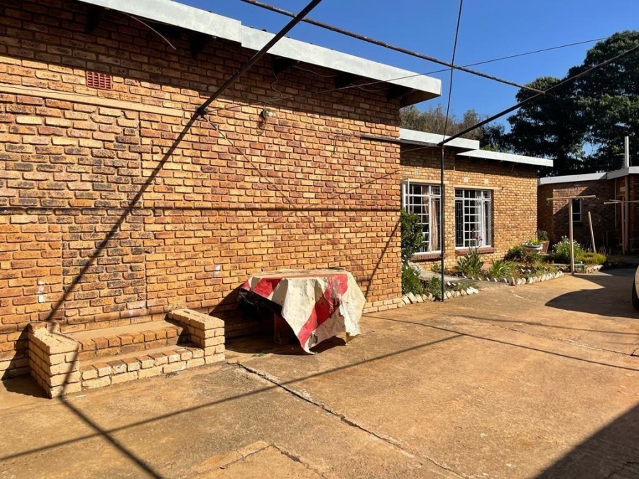 7 Bedroom Property for Sale in Elandsfontein Gauteng