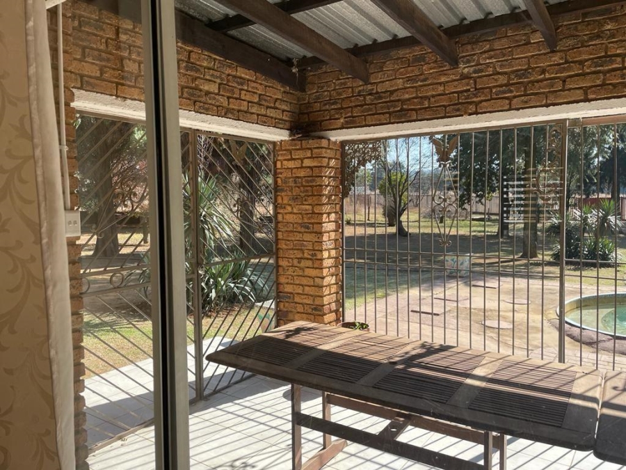 7 Bedroom Property for Sale in Elandsfontein Gauteng