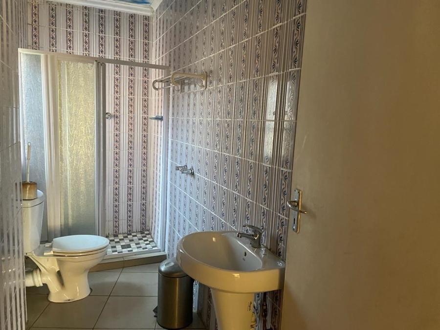 7 Bedroom Property for Sale in Elandsfontein Gauteng