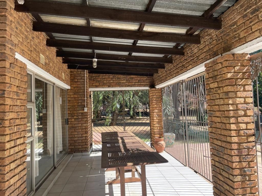 7 Bedroom Property for Sale in Elandsfontein Gauteng