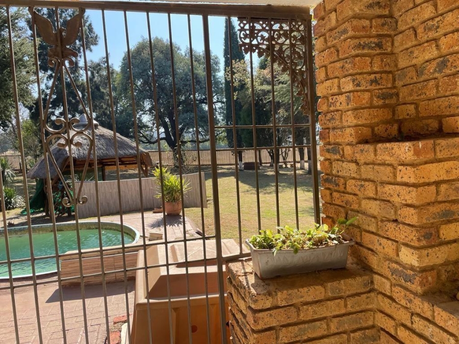 7 Bedroom Property for Sale in Elandsfontein Gauteng