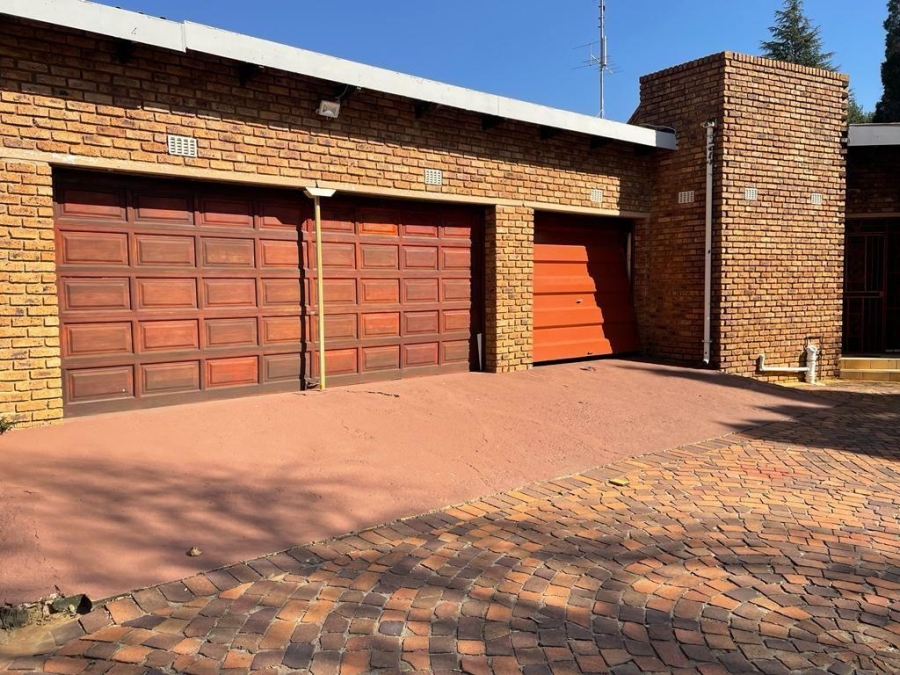 7 Bedroom Property for Sale in Elandsfontein Gauteng