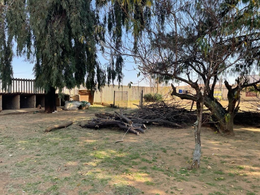 7 Bedroom Property for Sale in Elandsfontein Gauteng