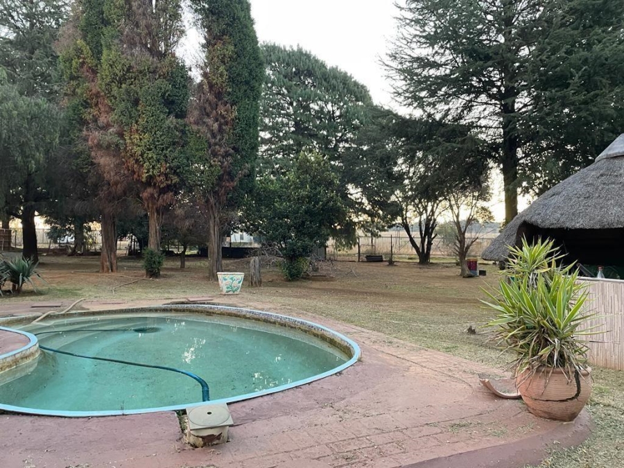 7 Bedroom Property for Sale in Elandsfontein Gauteng