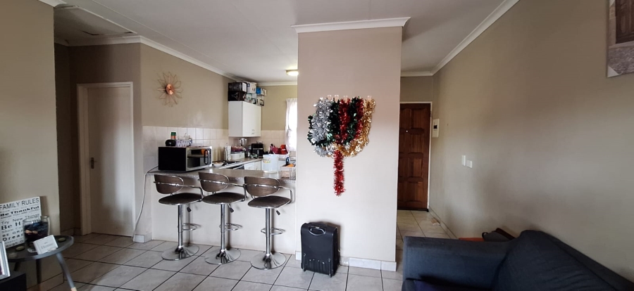 2 Bedroom Property for Sale in Birchleigh Gauteng