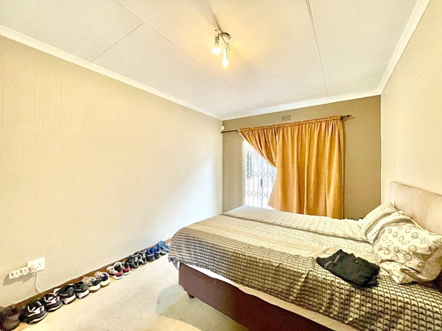 4 Bedroom Property for Sale in Mulbarton Gauteng