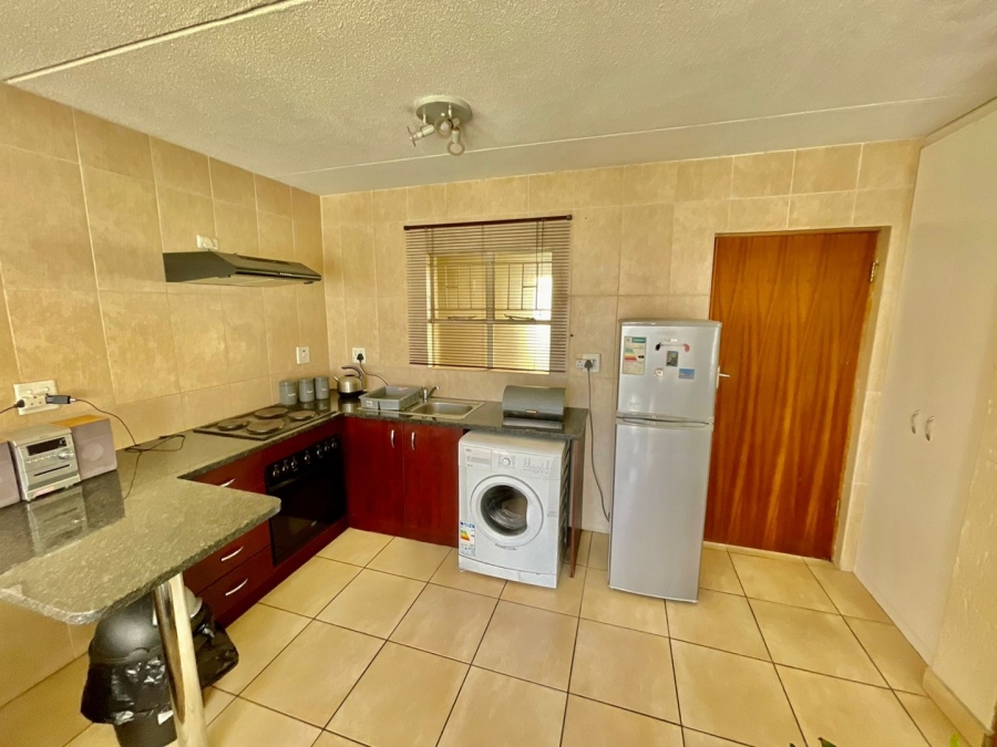 1 Bedroom Property for Sale in Ormonde View Gauteng