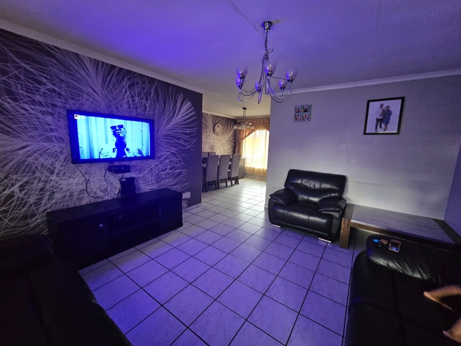 3 Bedroom Property for Sale in Doornpoort Gauteng